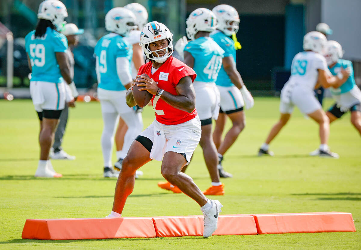 Miami Dolphins quarterback Malik Willis (2) sets up to pass during practice drills at the Miami Dolphins Training Camp in Miami Gardens, Florida, on Friday, July 31, 2026.
